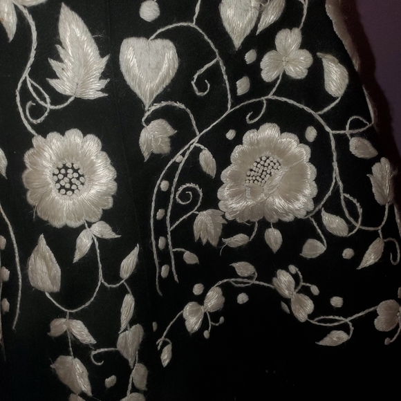 Vtg.Spanish Style Southwestern Shawl Wool & Silk by Suzette - Picture 2 of 9